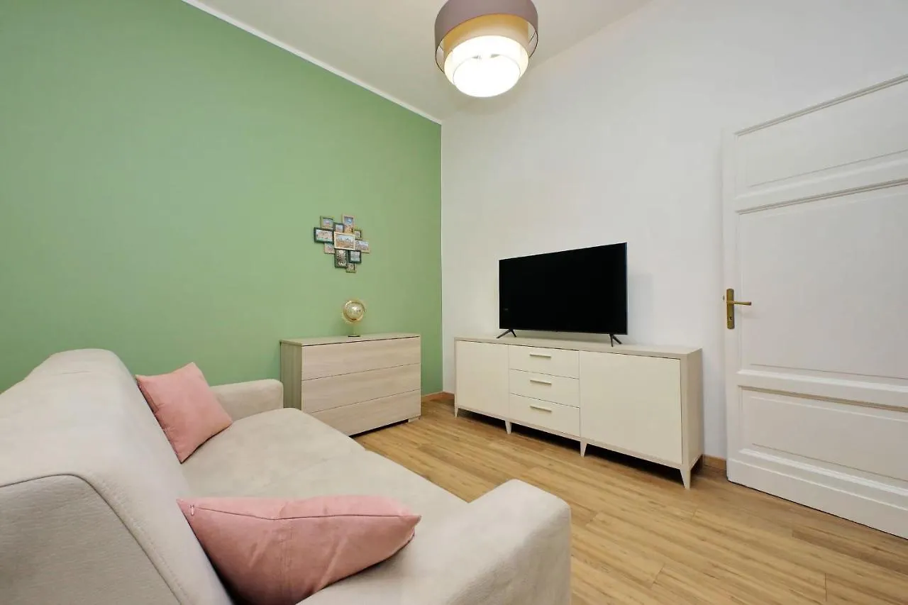 Fidenza By Halldis Roma İtalya